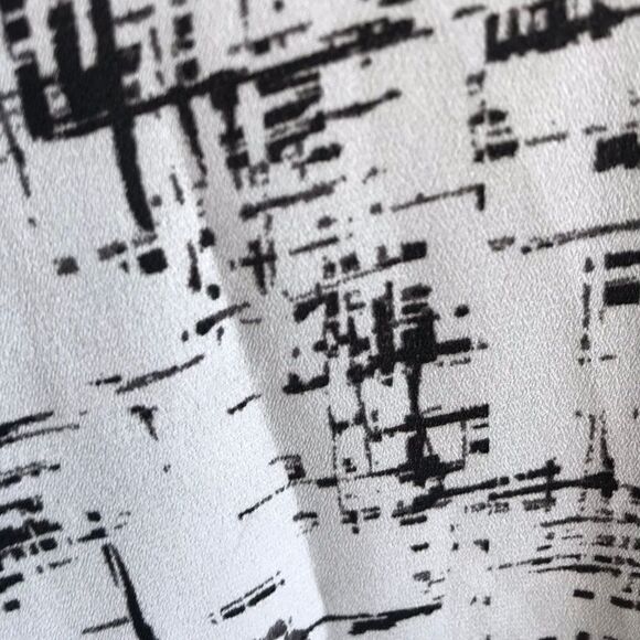 mercer & madison Black + White Blouse Medium - Picture 3 of 4